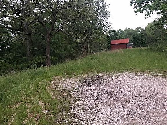 Pine Grove Rd - Looking NW