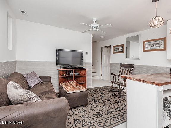 5th image of 3031 Beech Grove Rd