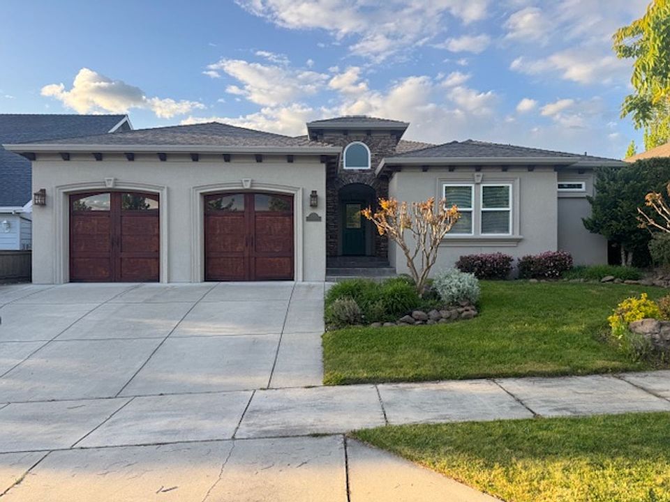 1st image of 3807 Creek Mont Dr