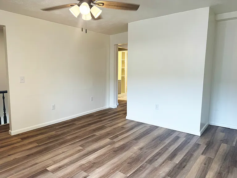 140 Chess St #2 — Photo 8