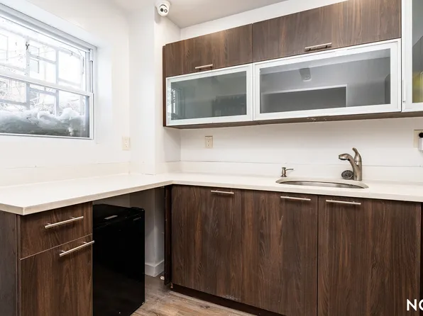 332 Park Avenue image 1 of 15