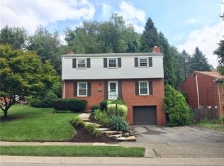 517 Sleepy Hollow Rd, Mt Lebanon, PA 15228