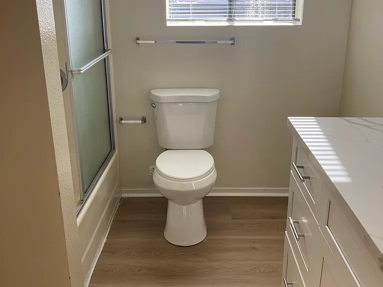 303 master bathroom
