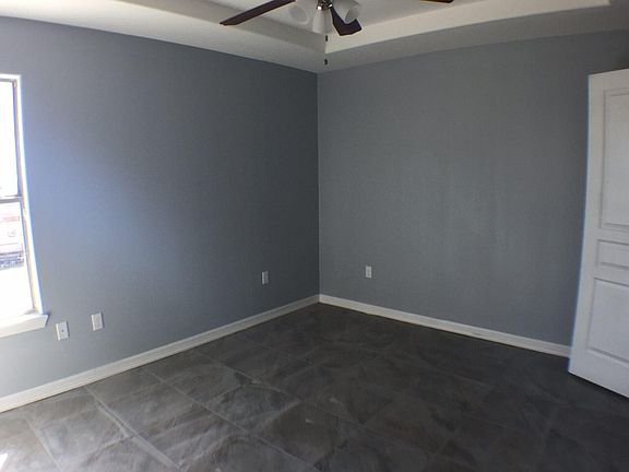 2nd image of 3206 Hill Crest Dr #7