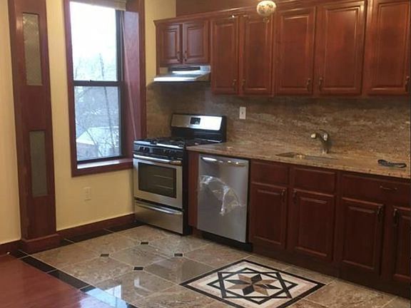 4th image of 89 Macdougal St APT 6B