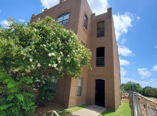 303 W Hickory St #3, Denton, TX 76201