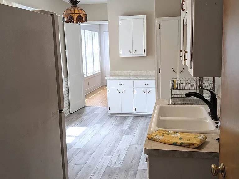 3928 N Farwell Ave — Photo 16