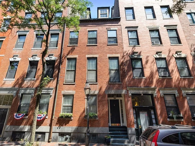 31 Myrtle St #4 — Photo 27