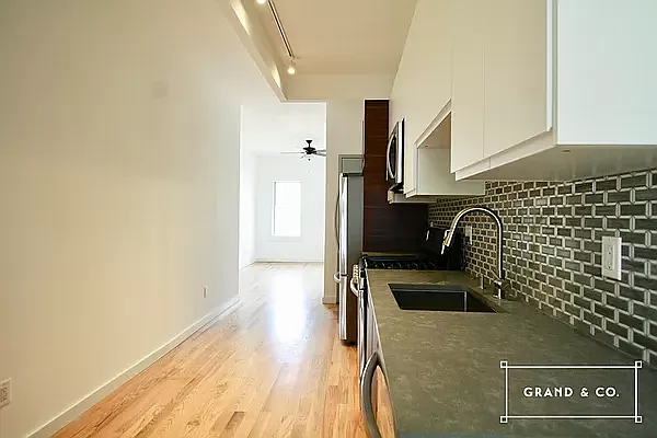 Rented by Grand & Co. | media 18