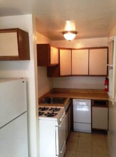2nd image of 83 S Lansdowne Ave APT 3C