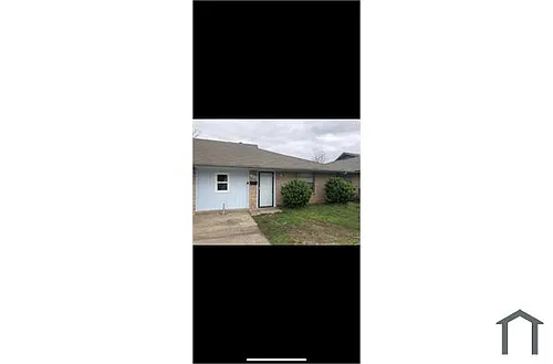 1218 N Purdue Ave Photo 1