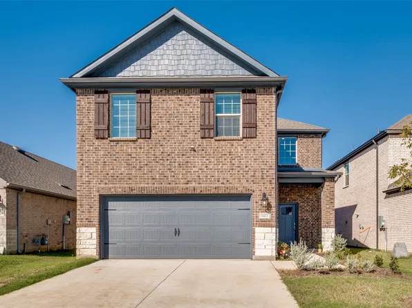 10413 Crusoe St, Aubrey, TX 76227
