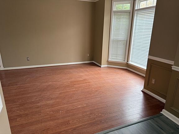 4th image of 13918 Laurel Trace Dr