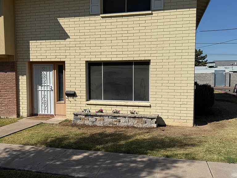 3725 S Mill Ave — Photo 17