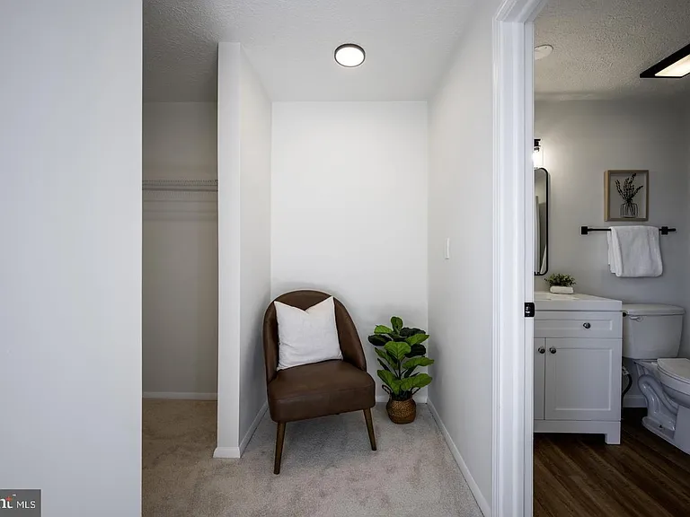 6909 Doublebrand Ct — Photo 16
