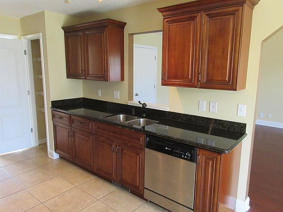 5th image of 1381 Bruceton Dr