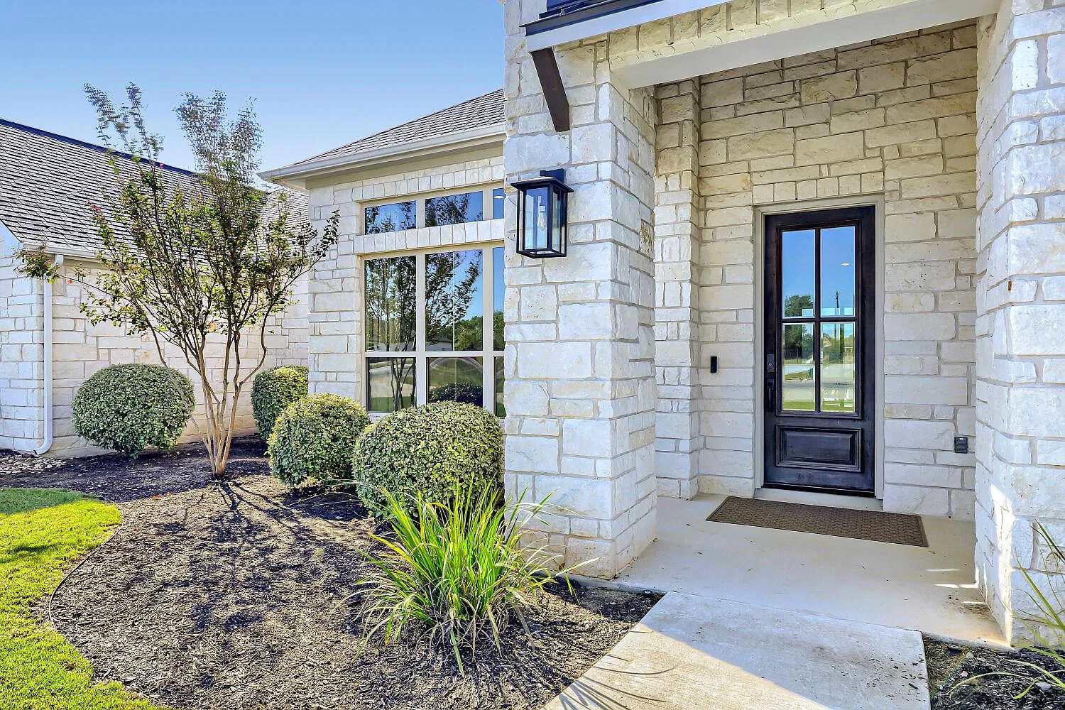 3 bed, 2.5 bath, 2980 sqft, $5,400 — Photo 4
