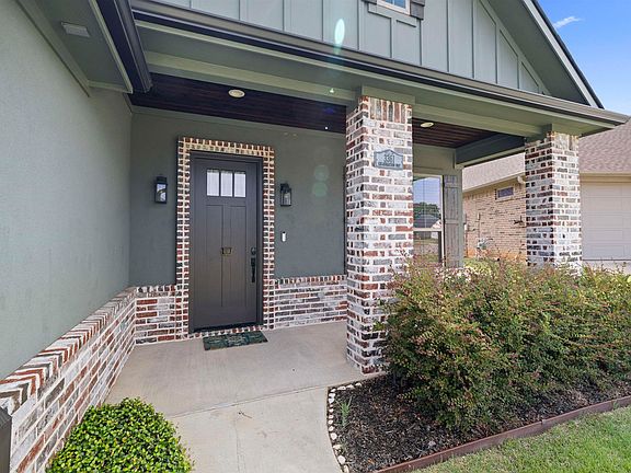 2nd image of 3361 Celebration Way
