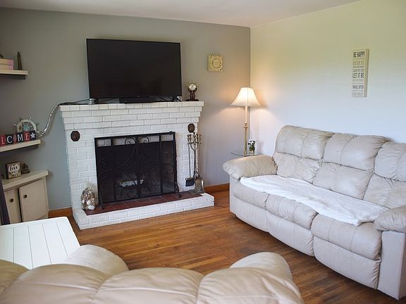 3rd image of 78 North St
