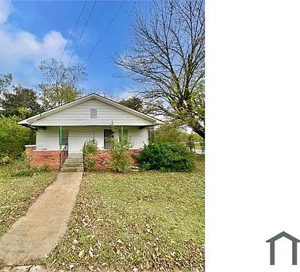 10 Center St