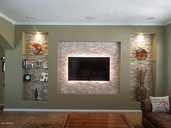 4th image of 3084 E Linda Ln