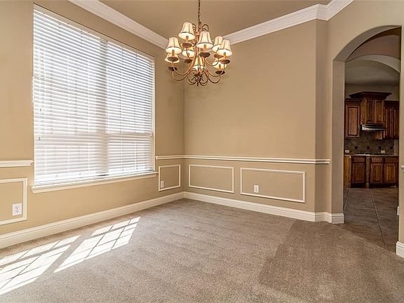 2nd image of 1656 Flowers Dr