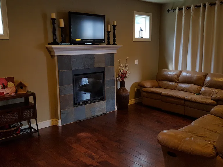 23886 Fairfax St — Photo 8