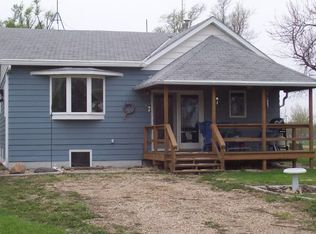 617 Michigan Ave SW, Huron, SD 57350