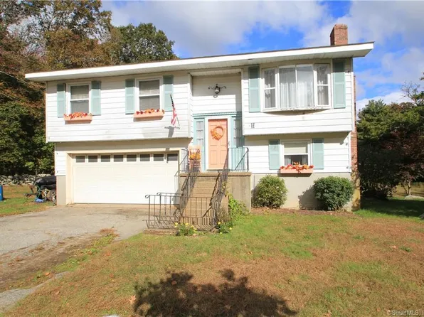 11 Doyle Road, Montville, CT 06370