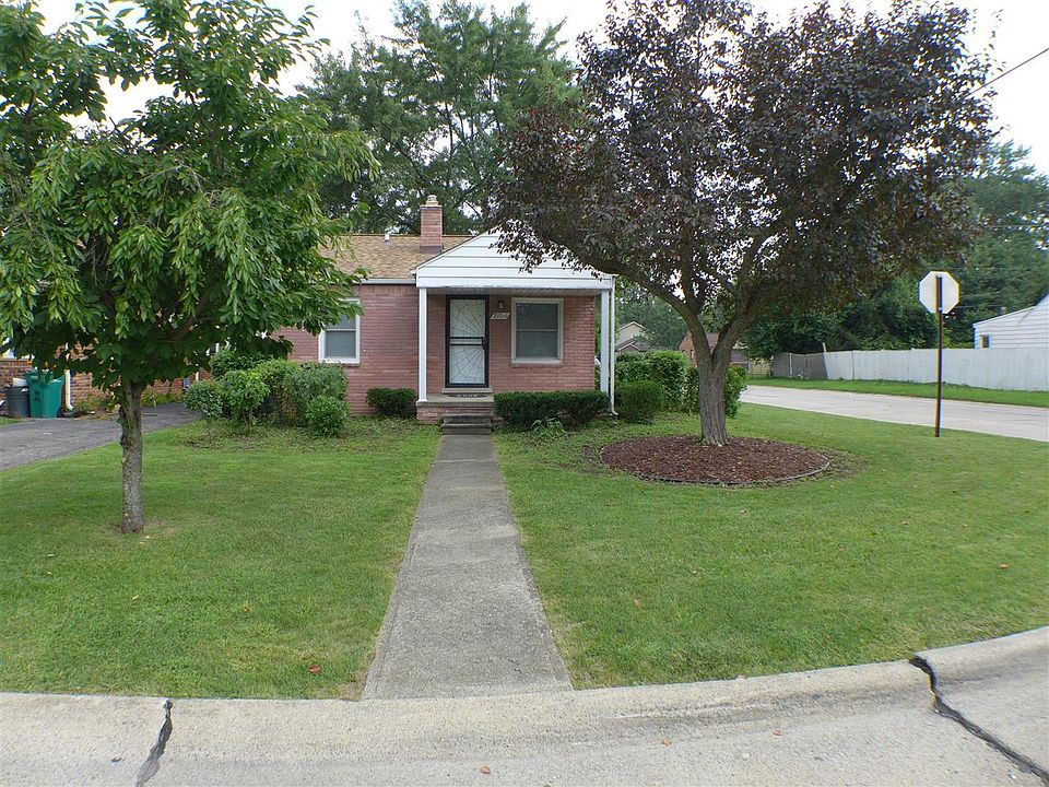 1st image of 23010 Albion Ave