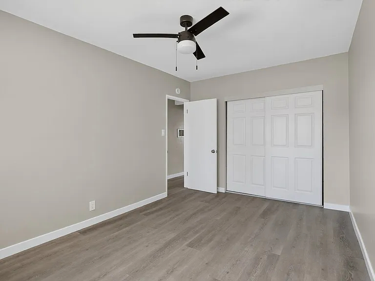 10442 Lampson Avenue — Photo 19