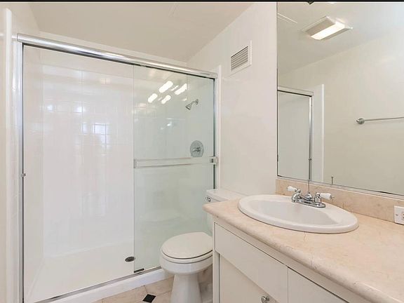 3rd image of 661 Irolo St #776