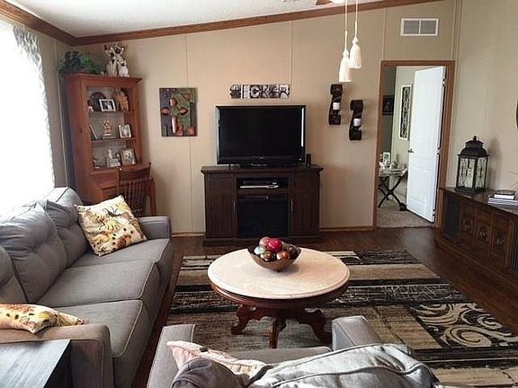 5th image of 421 N 10th Ave