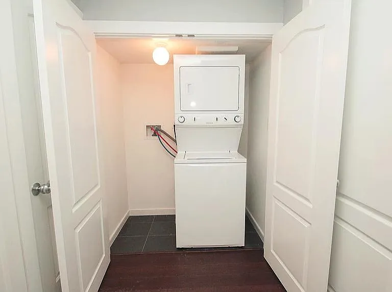 1525 S Dorrance St — Photo 24