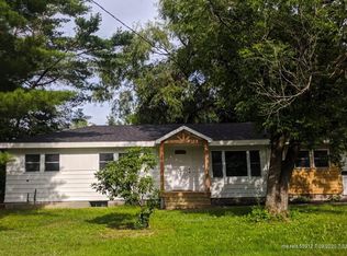 29 Mitchell St, Skowhegan, ME 04976