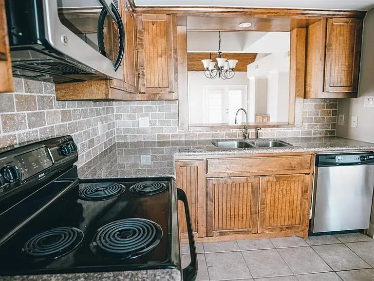 4144 Greystone Way #104 — Photo 4