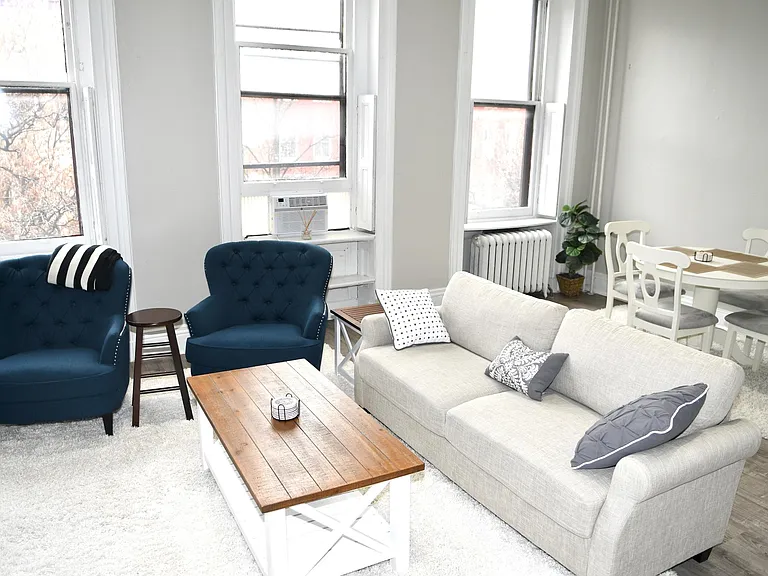 1403 Park Ave #2 — Photo 2