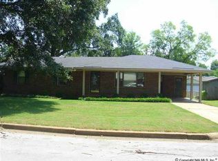 1208 Donna Ave SE, Decatur, AL 35601
