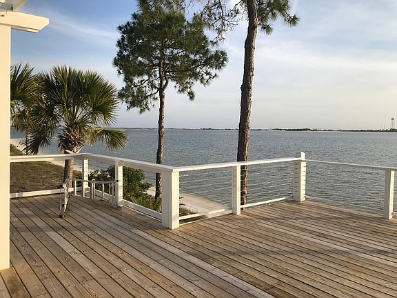 3rd image of 326 Sunny Dr