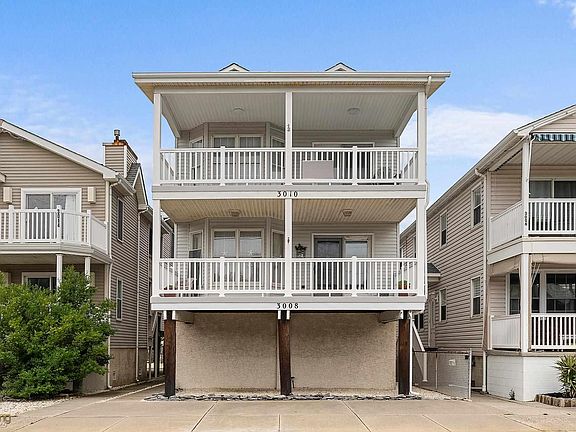 2nd image of 3010 West Ave #3010