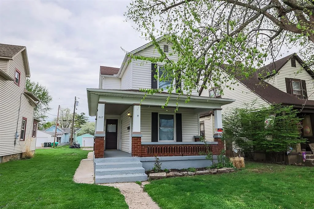 807 Charles St photo 1