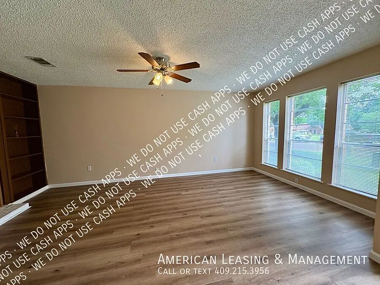 908 Townwood Dr — Photo 5