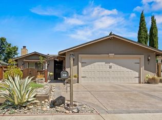 1370 Matador Dr, Hollister, CA 95023