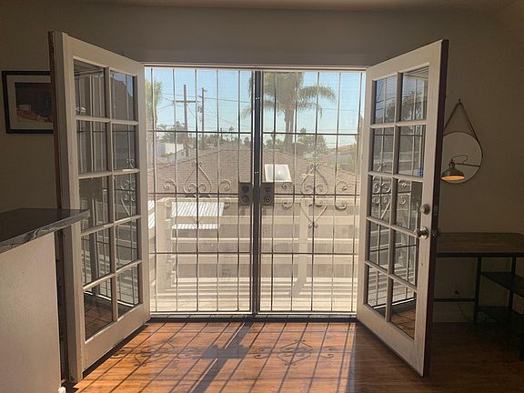 2nd image of 4737 Terrace Dr