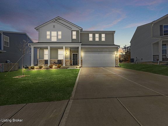 2nd image of 911 Triplett Cir