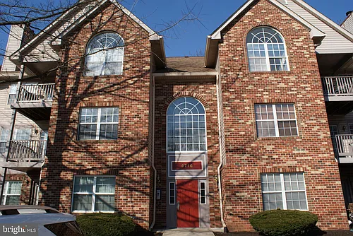 9716 Lake Pointe Ct #203 Photo 1