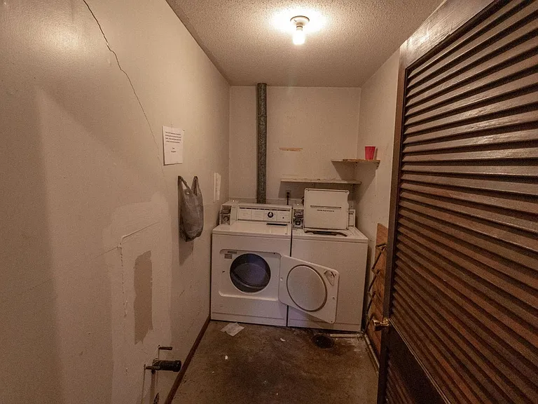 2916 Leeway Dr #A — Photo 23