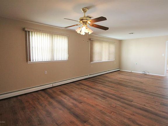 4th image of 697 Jamaica Blvd