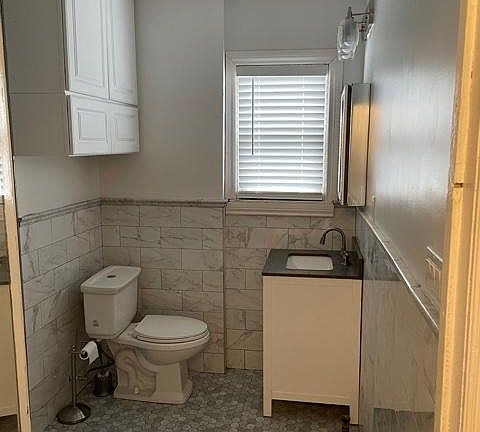 4th image of 127 Woodland Ave #1R