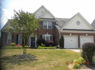 407 W Rustling Leaves Ln, Roebuck, SC 29376